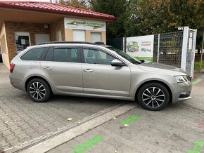 Škoda Octavia Combi 2.0 TDI Style DSG 50000km - 8