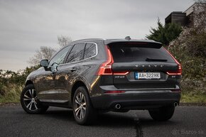 Volvo XC60 B4 Momentum Pro AWD A/T - 8