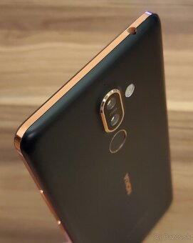 Nokia 7 Plus - 8