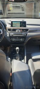 BMW X1 xDRIVE 18d xLINE - 8