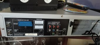 Videorekordér VHS/DVD PLAYER TOSHIBA HIFI STEREO 6 HL - 8