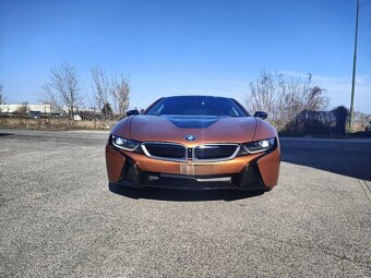 predám BMW I8 - 8