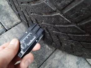 ZIMNÉ pneumatiky SEMPERIT 235/55R19 - 8