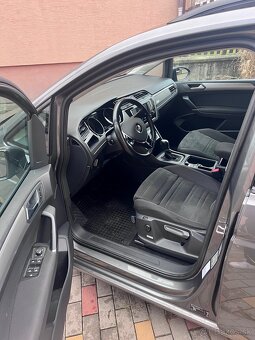 Volkswagen Touran 1,6 TDI 81KW DSG Automat - 8