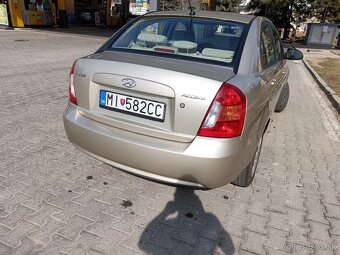 Hyundai accent - 8