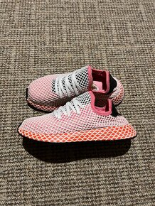 16x Dámské sportovní tenisky Adidas Deerupt Runner - 8