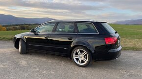 Audi A4 2,0 TDi Quattro S-LINE - 8