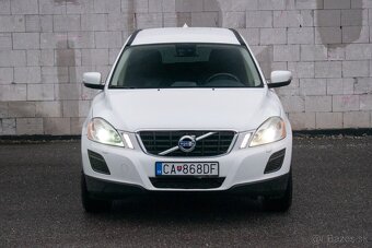 Volvo XC60 2.4D AWD Momentum - 8