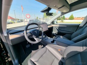 Tesla Model Y Dual Motor 75kWh 514k 4x4 za 37.492 € - 8