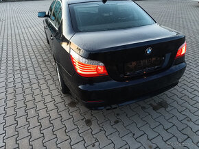 BMW e60 3.0i Benzín Sporty, výhřev, kafas, dynamic xenon - 8