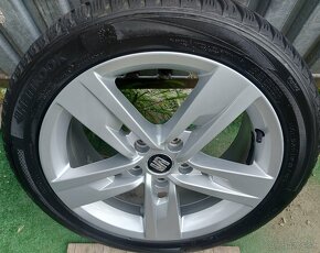 Atraktívna zimná sada orig.SEAT - 5x112 r17 + 225/45 r17 - 8