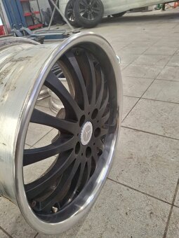 Mercedes 5x112 R17  8j ET35 - 8