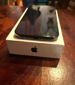 Iphone 15 pro 1 TB - 8