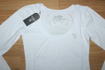 Dámske tričko Guess - 8