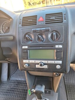 Predám VW Touran 2.0 TDI, 2004, automat - 8