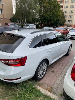 Skoada Superb 1.5Tsi - 8