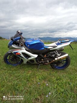 Suzuki GSXR1000 - 8