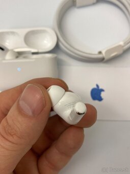 Originál Apple Airpods Pro 2 Generácie USB-C MTJV3ZM/A - 8