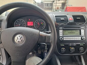 Predám Volkswagen Golf 1.4 16V 59KW - 8