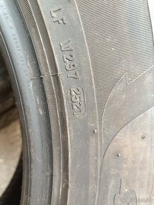 235/50R19 103H Pirelli zimná - 8