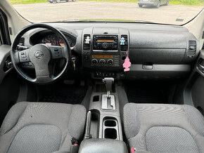 Nissan Navara D40 - 8