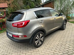 Kia Sportage 2.0Crdi  4x4 Rok 2010 - 8