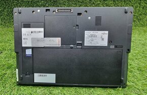 Japnoská kvalita Fujitsu U749 i7 8th 16GB 512GB SSD Trieda A - 8