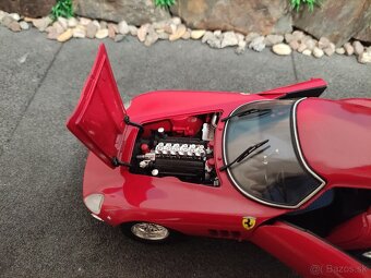 prodám model 1:18 ferrari 250 GTO 1964 - 8