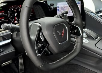 Chevrolet Corvette C8 Stingray 6.2 V8, Targa, DPH automat - 8