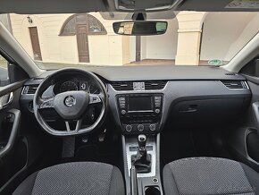 Škoda Octavia Combi 1.6 TDI M5 Ambition Navi DVD Ťažné R17 - 8