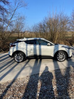 Toyota C-HR 1.8 hybrid - 8