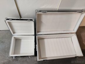 cierny prepravny kufor - case - box - rack - 8