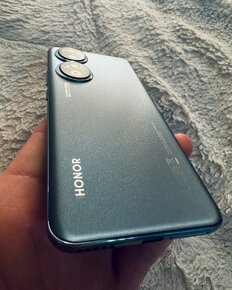 Honor 90-512 gb 12 + 7 gb Ram zelený. - 8