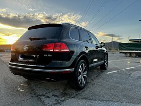 VW TOUAREG 3,0 TDI rv.: 2018 - 8