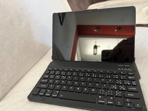 Lenovo tab M10 plus - 8