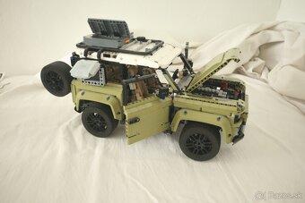 Lego Technic Land Rover Defender - 8