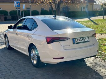 Škoda Octavia IV 1.5 TSI - 8