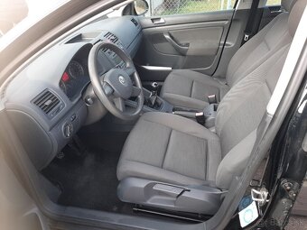 Volkswagen Golf  5.  1,4 benzin - 8