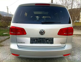 VW Touran 2.0 Tdi CR XENON PANO Highline CHROM MODEL 2013 - 8