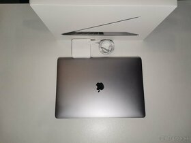 Apple Macbook Pro 2017 15inch Space Gray | i7 | 16GB | 512GB - 8