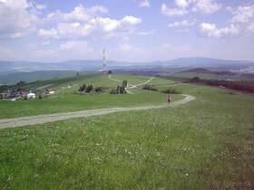 Predám pozemky v Kavečanoch v rozlohe 15 000 m2/ 1,5 hektára - 8