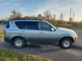 SUV, Ssangyong Rexton - 8