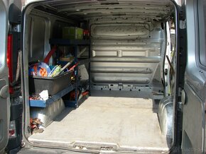 Opel Vivaro. - 8