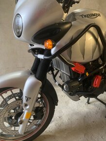 Triumph tiger 955i - 8