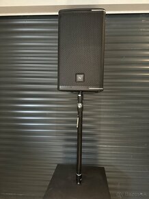 Aparatúra ElectroVoice ELX - 8