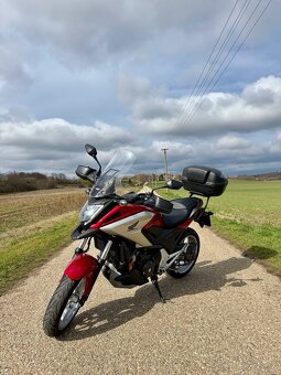 Honda NC 750 X (2016) - 8