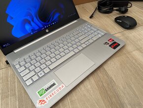 HP/Notebook/Ryzen 7 5700/32GB RAM DDR4/2TB M.2 SSD 4 Gen - 8