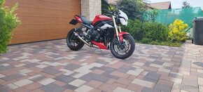 Triumph Street Triple 675 - 8