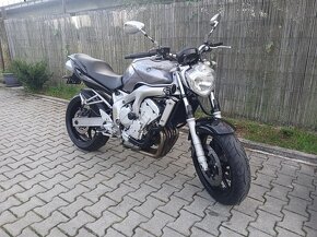 Yamaha FZ6 - 8