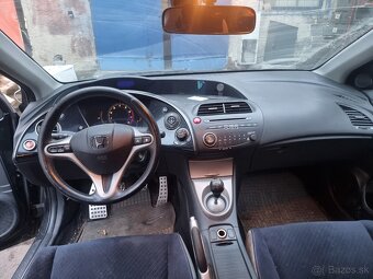 Honda Civic 1.4 benzín 61KW - 8